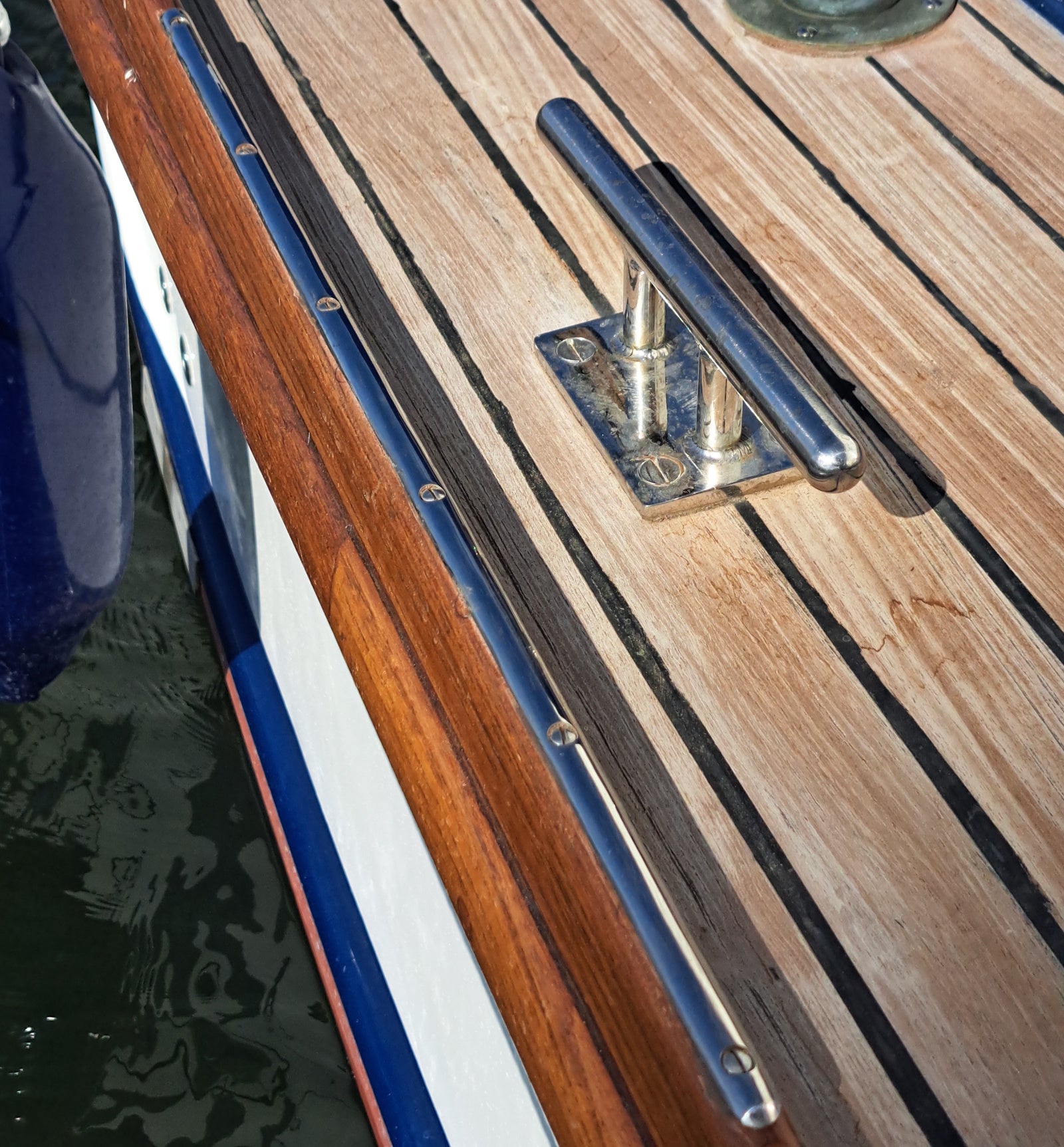 Fairleads & Rub Strakes - Boat Fittings
